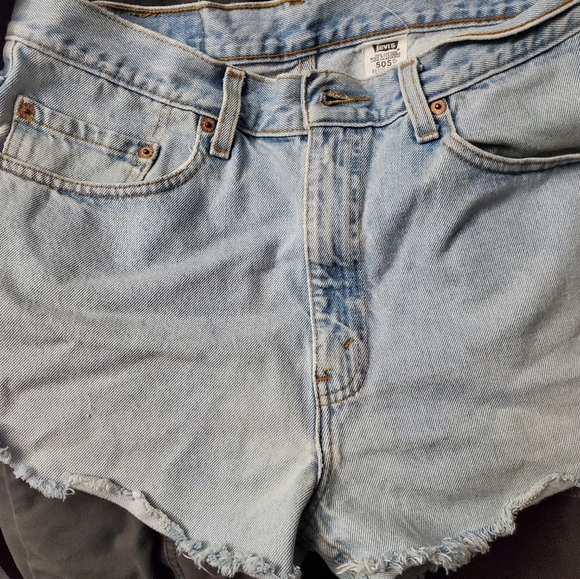 Levi's shorts - Picture 1 of 3